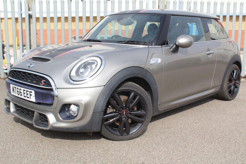 2016 MINI Hatch